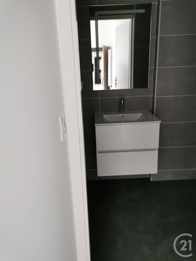 Appartement T3 à louer - 3 pièces - 44.8 m2 - SALIES DU SALAT - 31 - MIDI-PYRENEES - Century 21 Kl Immo Appartement T3 à louer - 3 pièces - 44.8 m2 - SALIES DU SALAT - 31 - MIDI-PYRENEES - Century 21 Kl Immo
