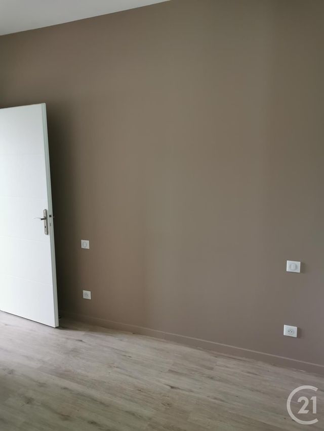Appartement T3 à louer - 3 pièces - 44.8 m2 - SALIES DU SALAT - 31 - MIDI-PYRENEES - Century 21 Kl Immo Appartement T3 à louer - 3 pièces - 44.8 m2 - SALIES DU SALAT - 31 - MIDI-PYRENEES - Century 21 Kl Immo