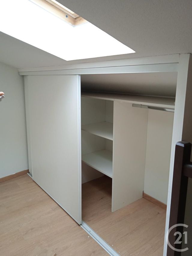 Appartement T2 à louer - 2 pièces - 42.92 m2 - CASTANET TOLOSAN - 31 - MIDI-PYRENEES - Century 21 Kl Immo Appartement T2 à louer - 2 pièces - 42.92 m2 - CASTANET TOLOSAN - 31 - MIDI-PYRENEES - Century 21 Kl Immo