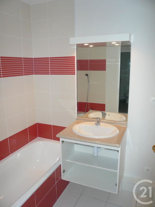 Appartement T3 à louer - 3 pièces - 60.4 m2 - TOULOUSE - 31 - MIDI-PYRENEES - Century 21 Kl Immo Appartement T3 à louer - 3 pièces - 60.4 m2 - TOULOUSE - 31 - MIDI-PYRENEES - Century 21 Kl Immo