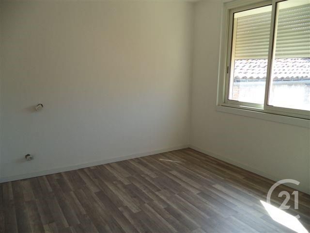 Afficher la photo en grand Appartement T2 à louer - 2 pièces - 37.0 m2 - CAZERES - 31 - MIDI-PYRENEES - Century 21 Kl Immo