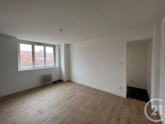 Appartement T3 à louer - 3 pièces - 45.8 m2 - CARBONNE - 31 - MIDI-PYRENEES - Century 21 Kl Immo