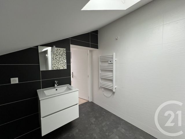 Appartement T3 à louer - 3 pièces - 47.42 m2 - SALIES DU SALAT - 31 - MIDI-PYRENEES - Century 21 Kl Immo