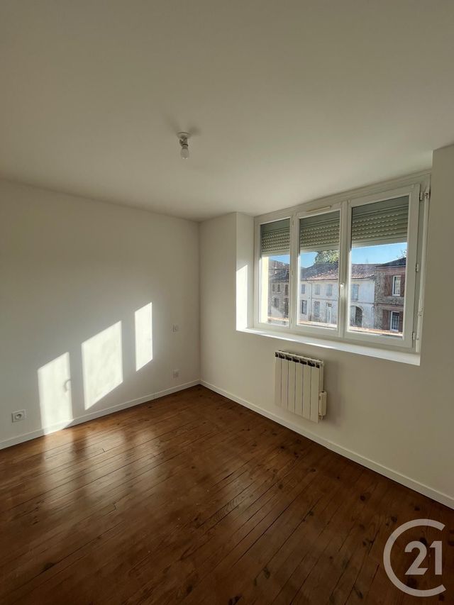 Appartement T3 à louer - 3 pièces - 48.69 m2 - CARBONNE - 31 - MIDI-PYRENEES - Century 21 Kl Immo