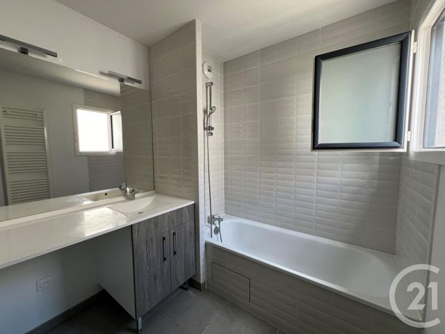 Appartement T2 à louer - 2 pièces - 45.0 m2 - FONSORBES - 31 - MIDI-PYRENEES - Century 21 Kl Immo