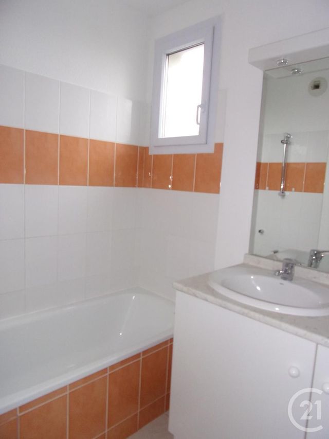 Appartement T3 à louer - 3 pièces - 64.54 m2 - CAZERES - 31 - MIDI-PYRENEES - Century 21 Kl Immo