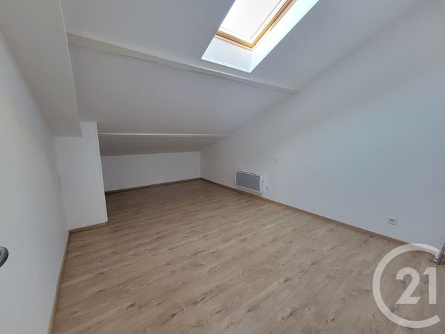 Appartement Duplex à louer - 4 pièces - 75.3 m2 - CAZERES - 31 - MIDI-PYRENEES - Century 21 Kl Immo
