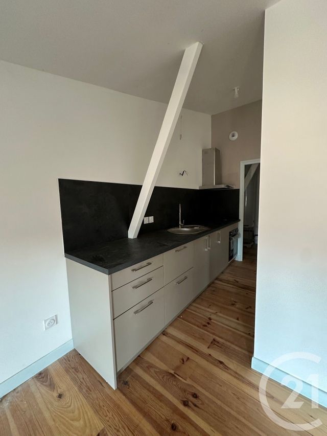Appartement T1 à louer - 3 pièces - 64.25 m2 - MONTESQUIEU VOLVESTRE - 31 - MIDI-PYRENEES - Century 21 Kl Immo