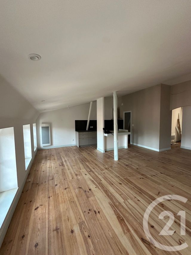 Appartement T1 à louer - 3 pièces - 64.25 m2 - MONTESQUIEU VOLVESTRE - 31 - MIDI-PYRENEES - Century 21 Kl Immo