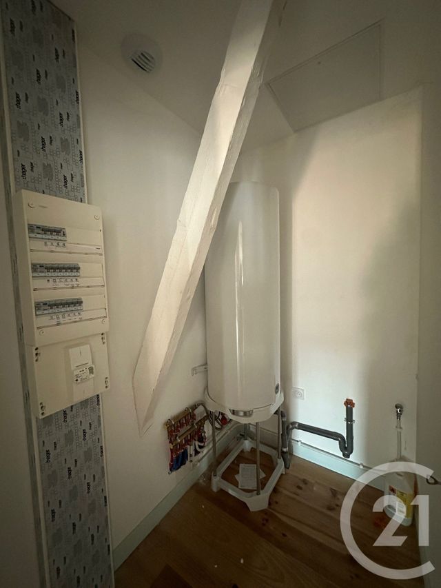 Appartement T1 à louer - 3 pièces - 64.25 m2 - MONTESQUIEU VOLVESTRE - 31 - MIDI-PYRENEES - Century 21 Kl Immo