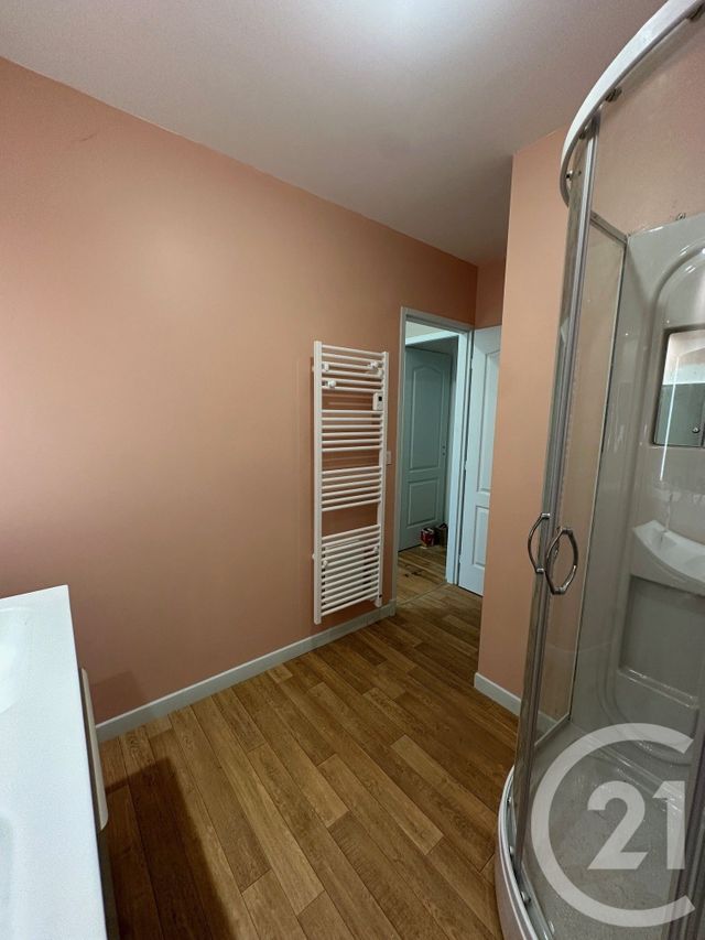 Appartement T1 à louer - 3 pièces - 64.25 m2 - MONTESQUIEU VOLVESTRE - 31 - MIDI-PYRENEES - Century 21 Kl Immo